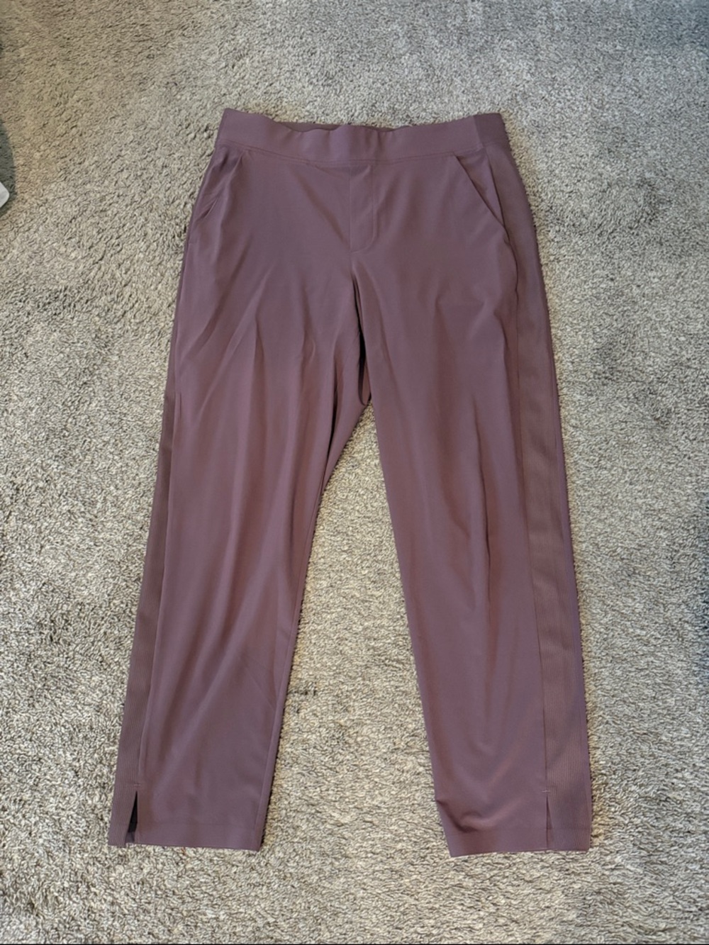 Athleta Dusty Mauve Brooklyn Pant size 10